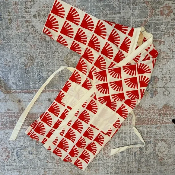 Wonder Valley Sunday Robe - Picture 8 of 9